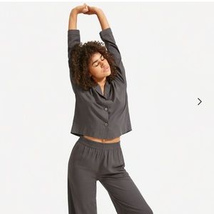 ISO Everlane washable silk pajamas in Pewter